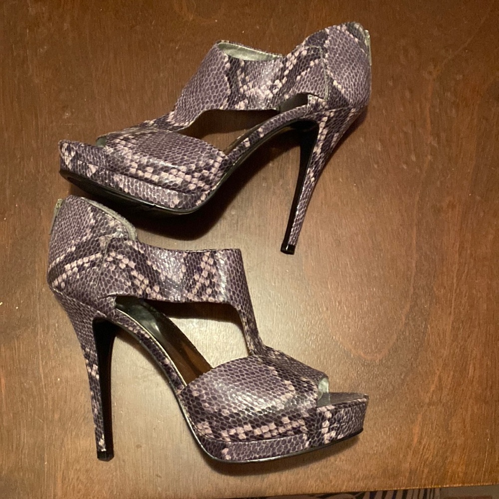 Nine West snake print heels